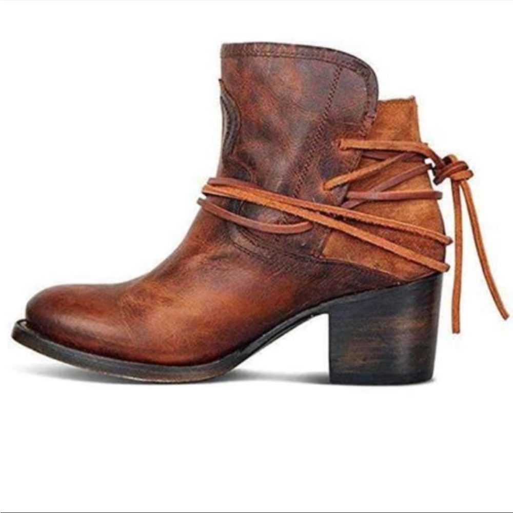 FREEBIRD BY STEVEN Casey Ankle Boots
